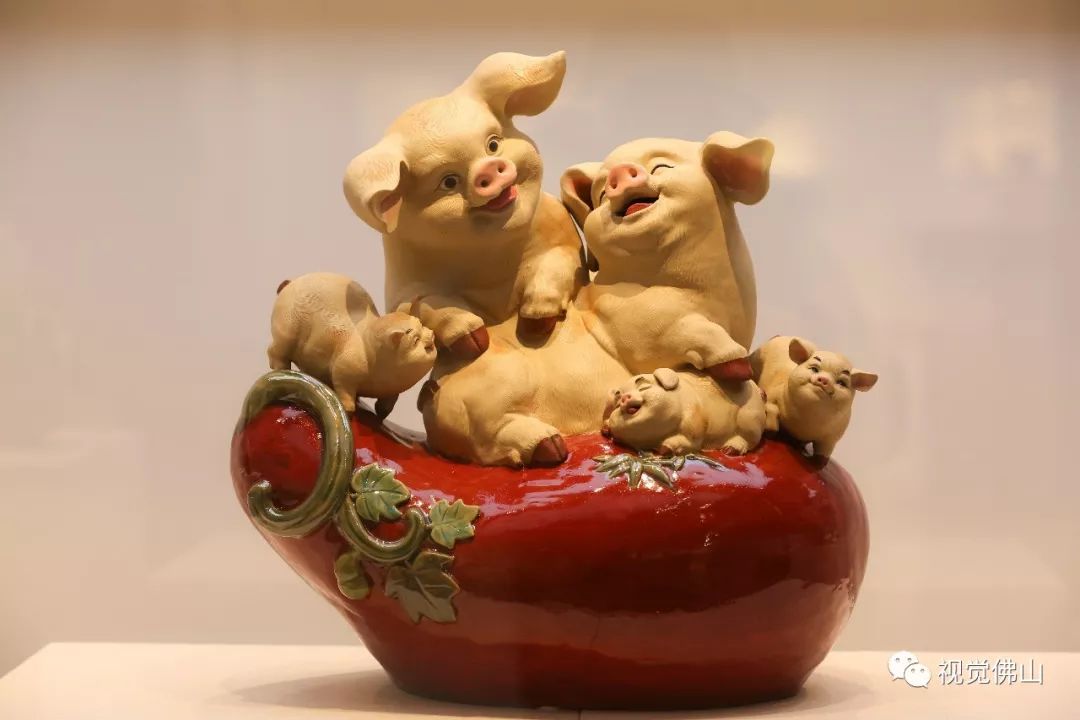 猪猪总动员！陶艺贺年“猪仔”齐贺岁，哪款最萌最合你心意？