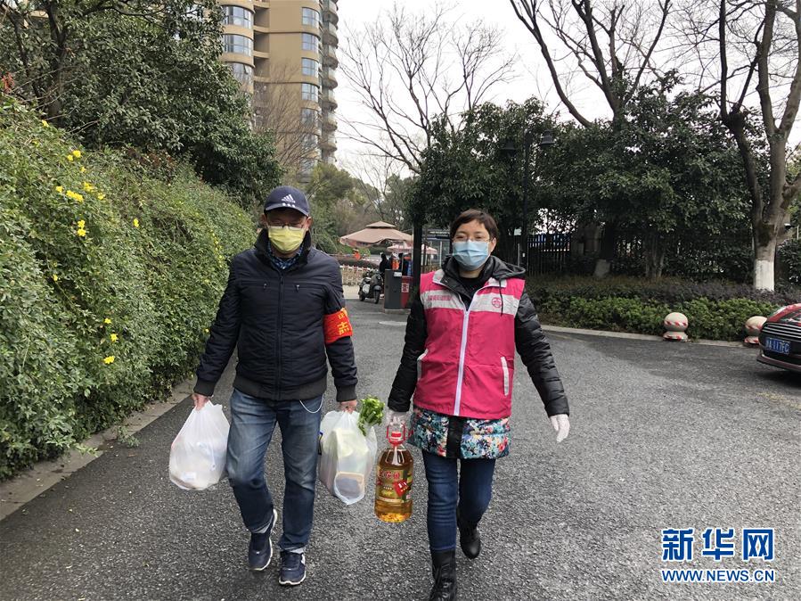 (在习近平新时代中国特色社会主义思想指引下——新时代新作为新篇章·习近平总书记关切事·图文互动)(2)扎紧篱笆打好桩——各地筑牢社区防控安全屏障