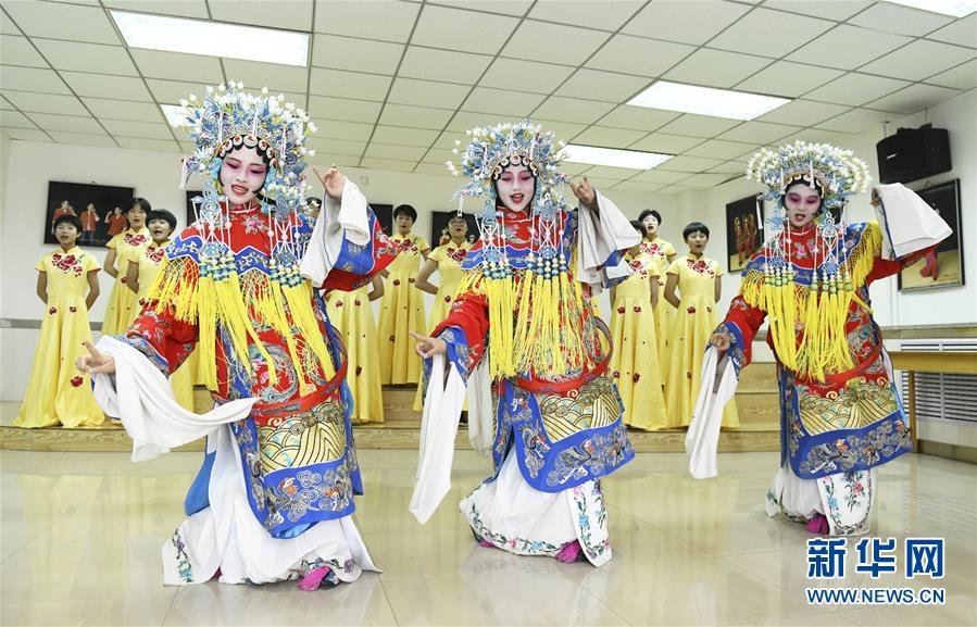 (新华全媒头条·图文互动)(18)文明之光照亮复兴之路——以习近平同志为核心的党中央关心文化和自然遗产保护工作纪实