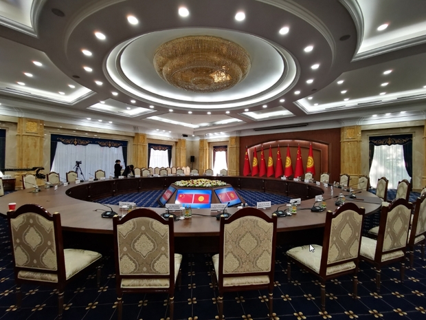 时政新闻眼丨习近平:不敢有丝毫自满,但怀有无比自信