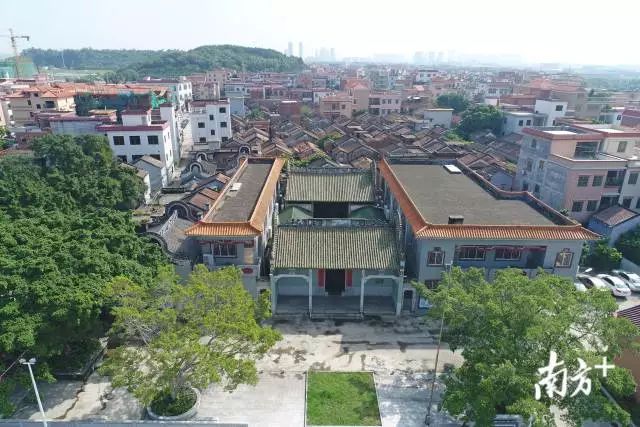为落实该守则,紫南村特成立文明纠察队,对紫南村行政区域范围内的不文明行为进行纠察。南方+记者 戴嘉信 摄