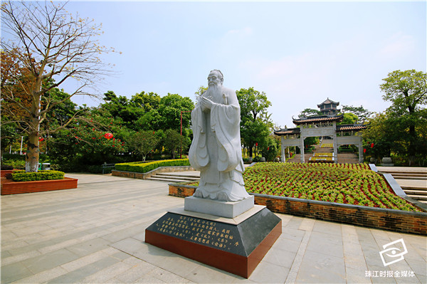 02c8413f0c2246b48f888228c37aeba2.jpg