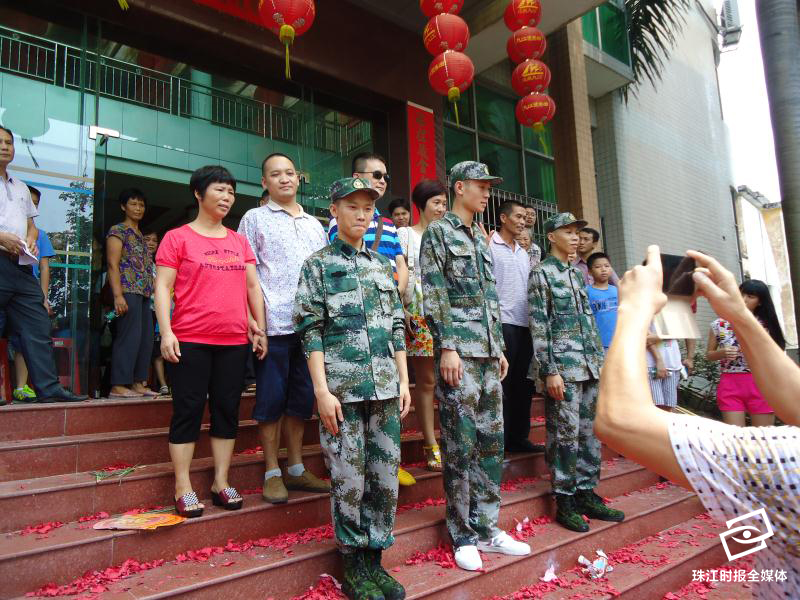 0fc9bde1fb6a41d187577771d73c91cc.jpg