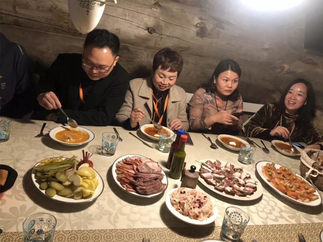 微信图片_20190409091743_副本.jpg
