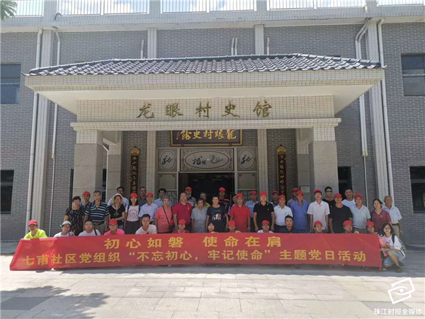 32eadf203d1542128aee5af79ca0f005.jpg