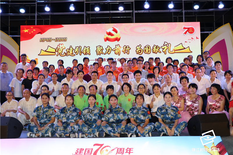 372dcc4b63db4341939e9569daa15142.png