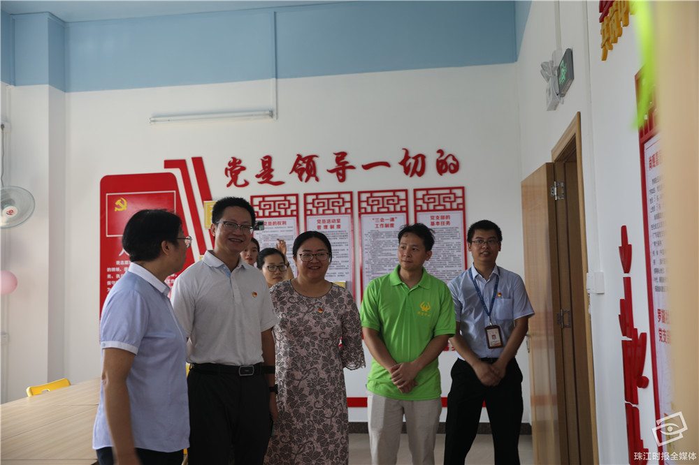6be2c5d506ff46448df5ebd066a2ce1b.jpg