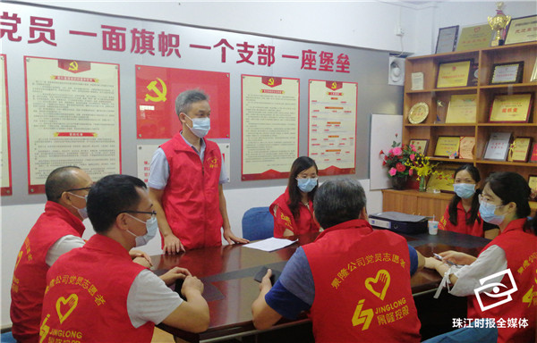 9cfe7b1010a9408db99cc5076fb86e1f.jpg