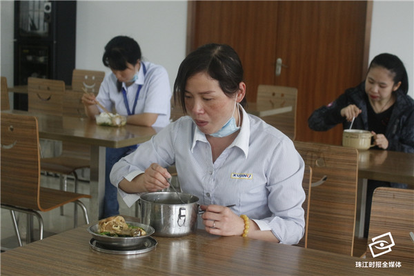 acb25ee1aacb4106b9f34c4bc2391aea.jpg