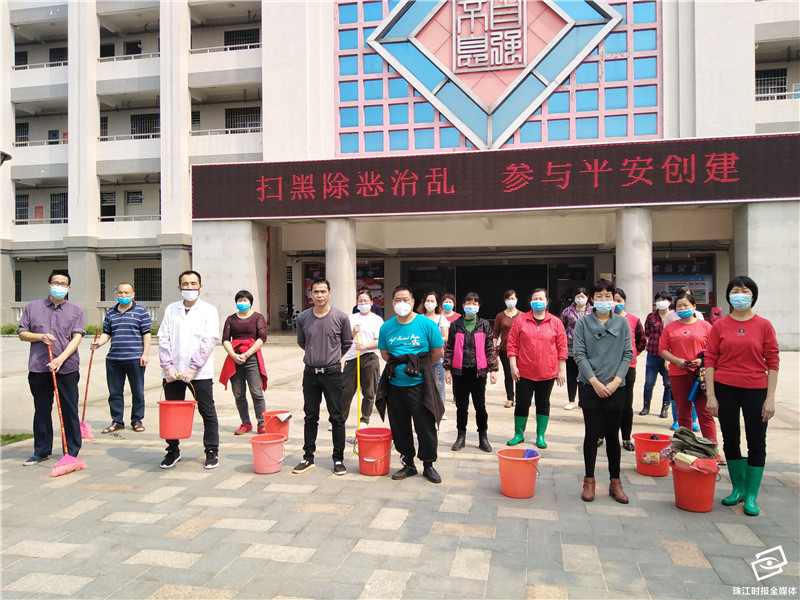 ad890003fd874476be44a57e20ec2afe.jpg