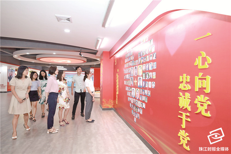 c2befb60f87a44b386c63e86adac4d13.jpg
