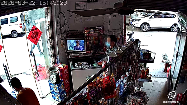 d10350ddd7444cc88e7435ca5da1f34e.bmp