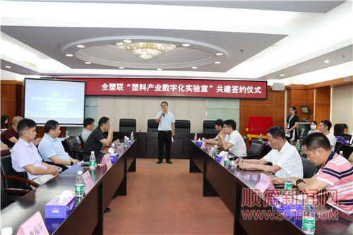 d4aecc1ec9524e2192291b3705366fea.jpg