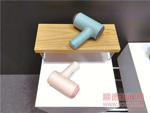 dce846034abe4a678ea3afce48b8c8e1.jpg