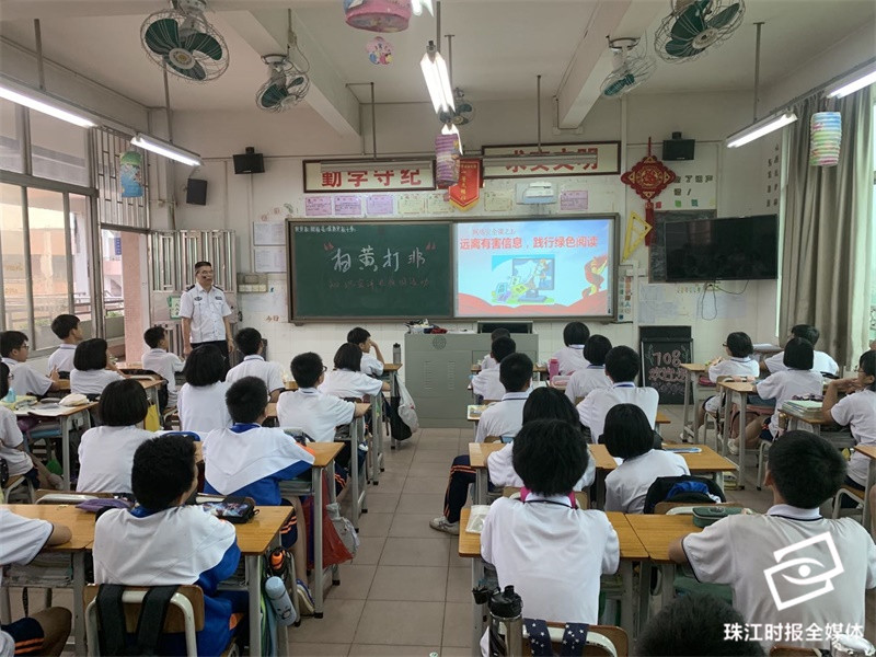e28197df5fa940e18a6f9a3c509ad4e6.jpg