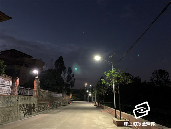 e8d818aed2f8477b8093c5d414e7e425.png
