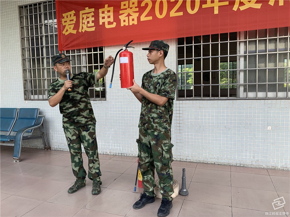 ea615a173c7340de83edebb07a37ac3c.jpg