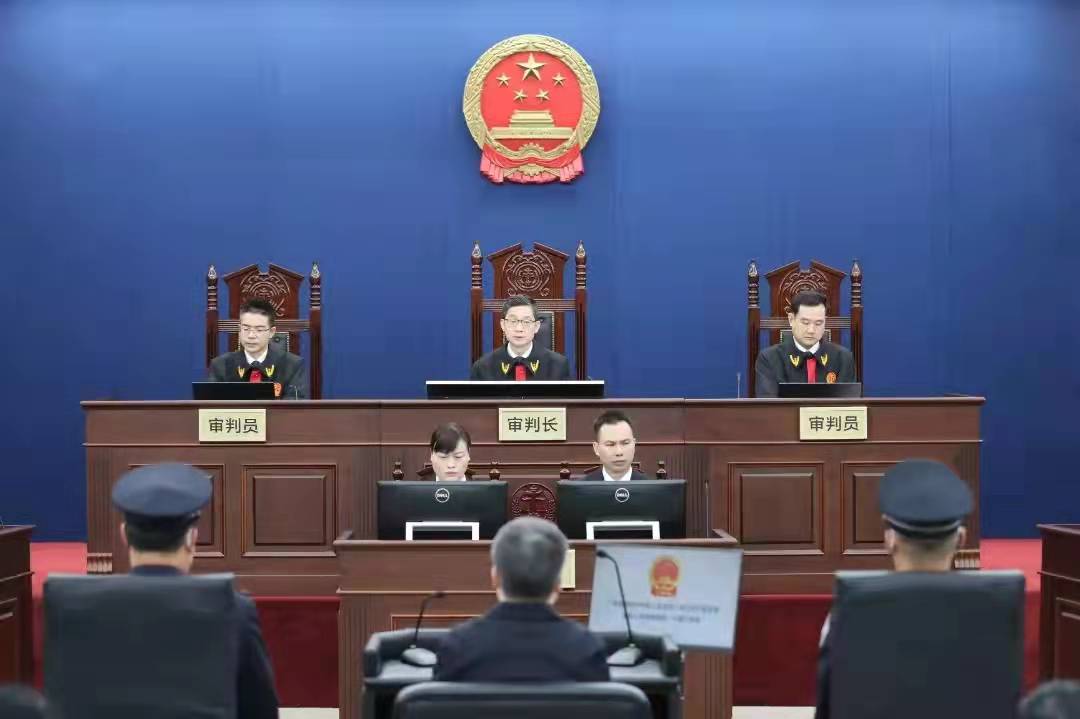 正在上传...