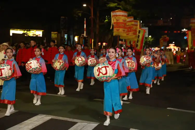 年画“门神”、巨型生菜首次走上街头！10月23日，佛山秋色将点亮禅城