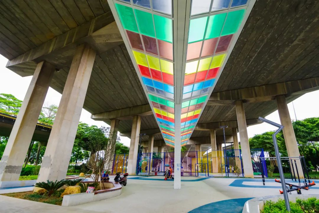 桥下空间,绿化升级!佛山桥下环境焕新颜!