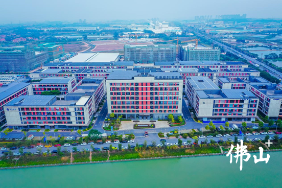 聚龙湾新型电力装备产业园实景图.png