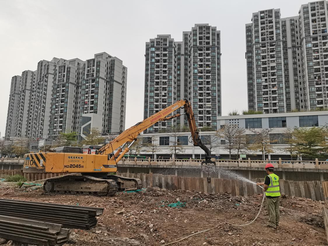 禅城区佛山涌北岸鲤鱼沙段堤围提升改造工程8.jpg