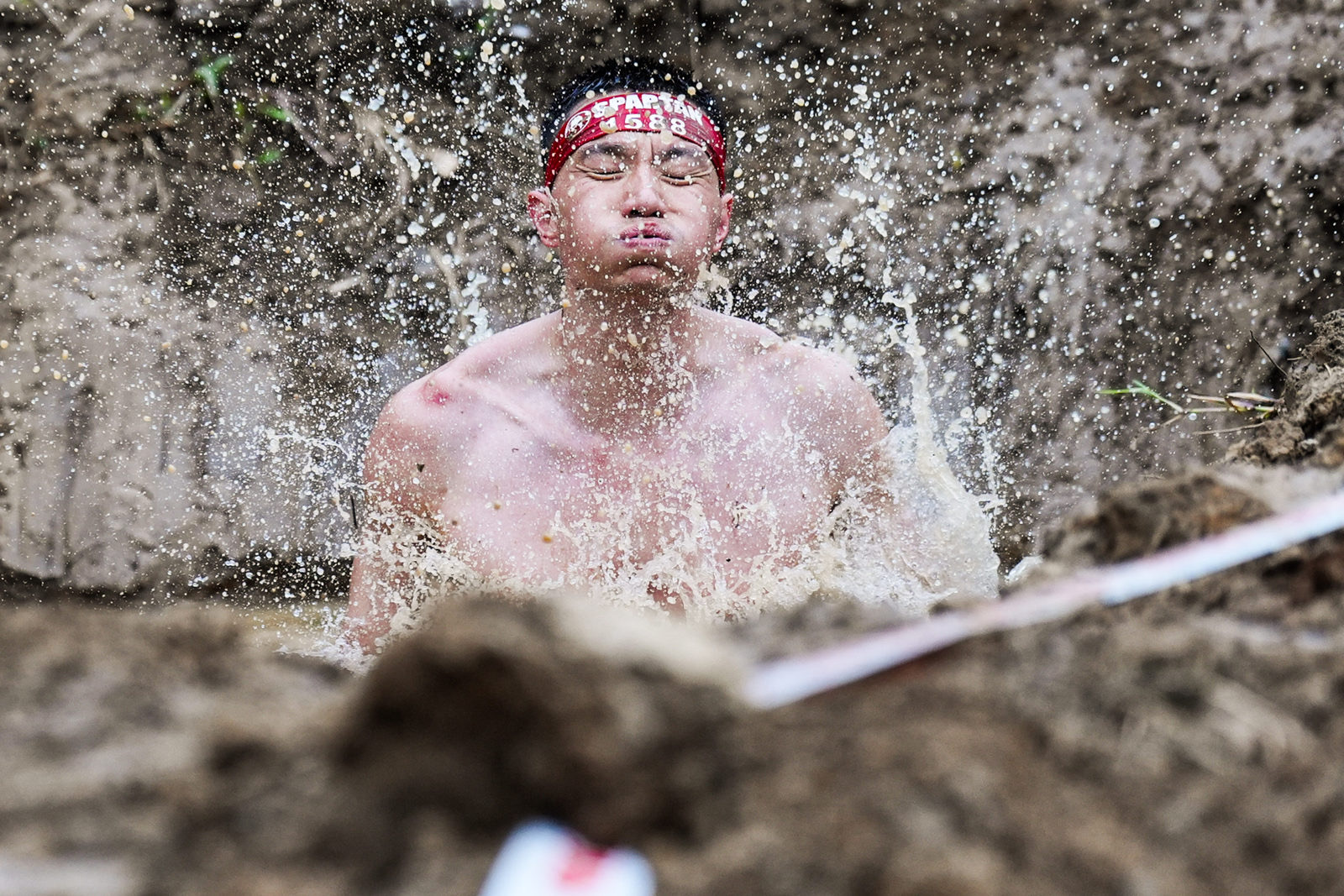 冷雨vs热血！里水用一条赛道撬动国际流量(图13)