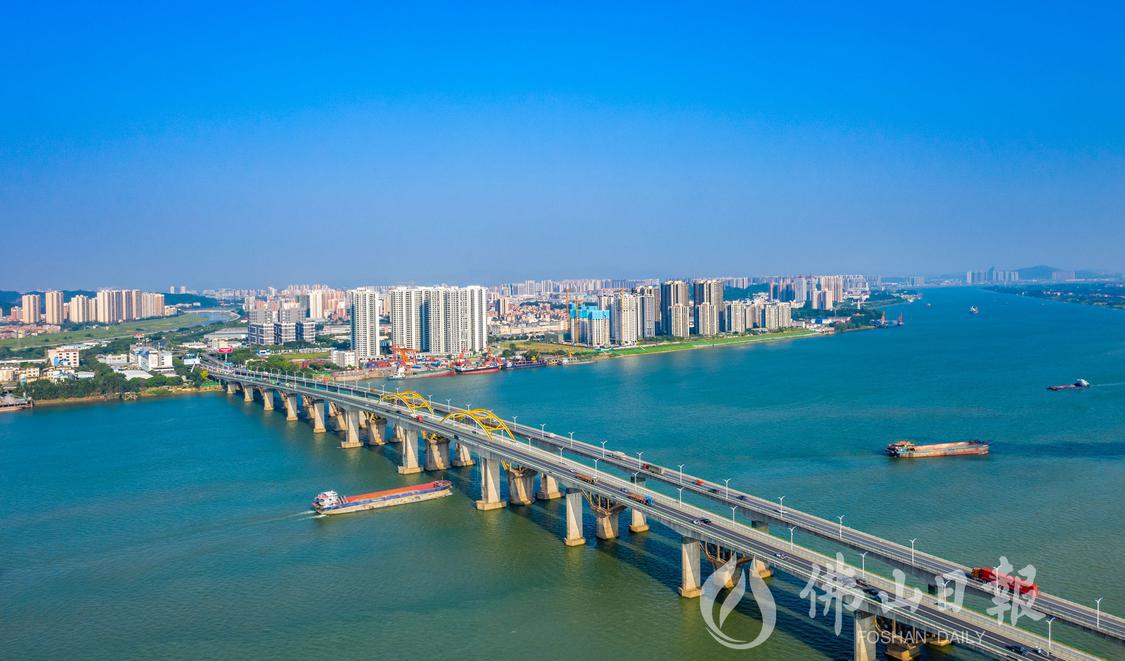 横跨西江的高明大桥。佛山日报记者洪海摄。(4213774)-20230215081427.jpg
