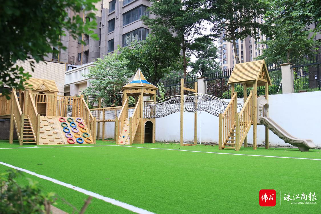 明雅幼儿园大型玩具区.jpg