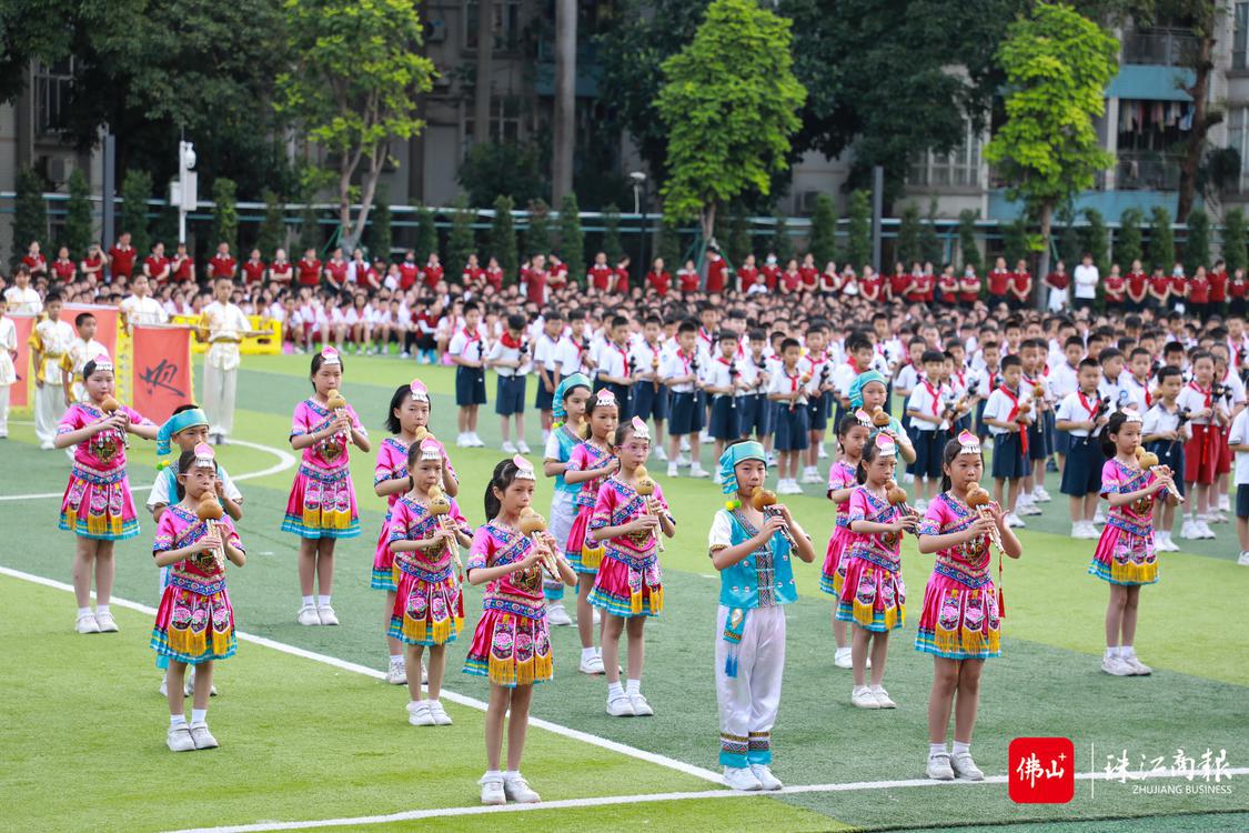 本真未来学校+2022.6.1+运动场上彩旗飘飘,乐声悠扬,师生神采奕奕,一场别样的田径运动会即将拉开帷幕。.jpg