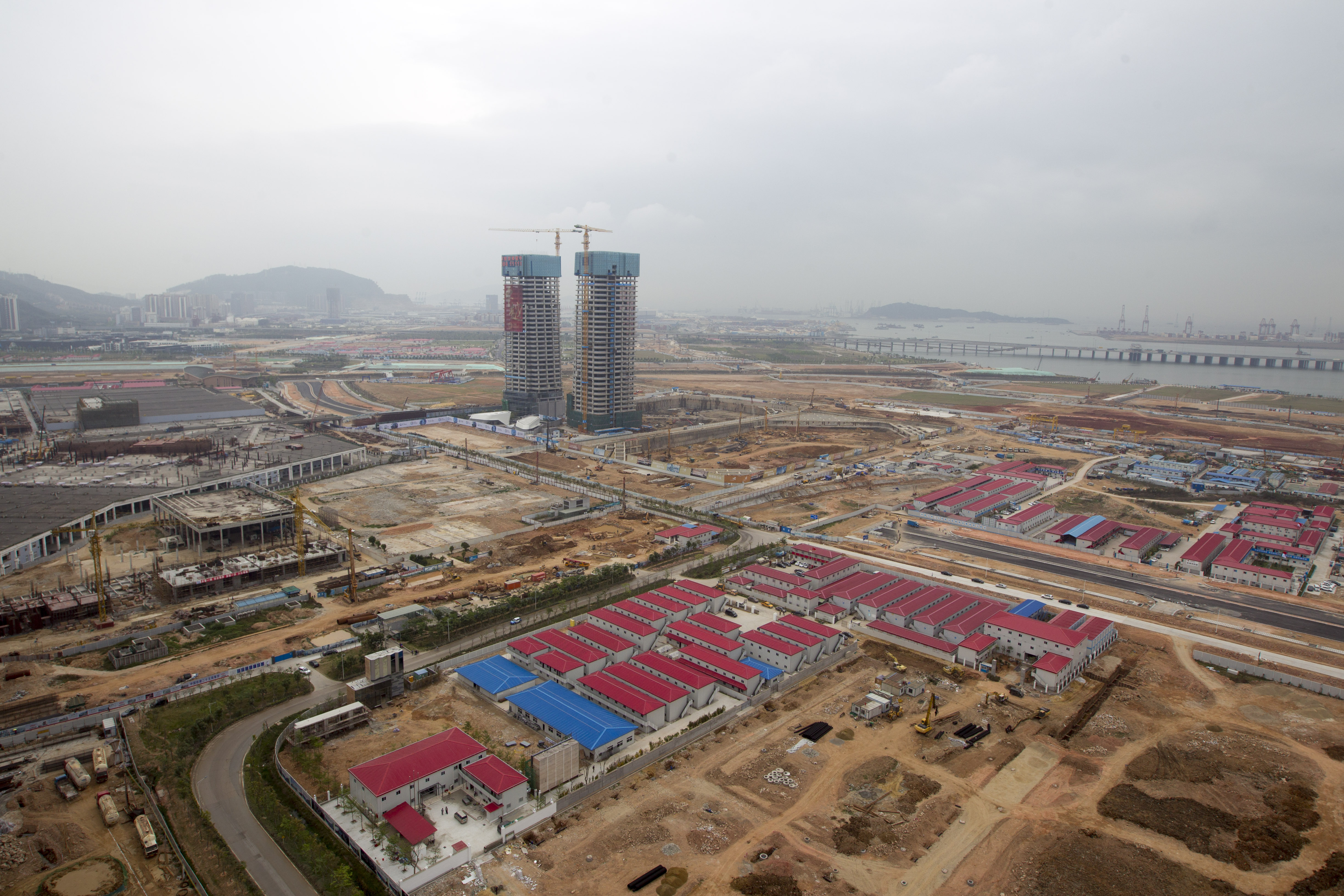 2015年,深圳前海蛇口自贸区(前海片区)建设工地。(图片来源:南方日报社).jpg