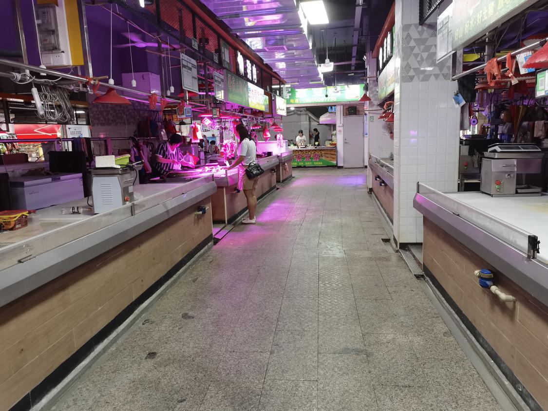 商业城市场内部环境整洁卫生。佛山日报记者郑泽聪摄.jpg