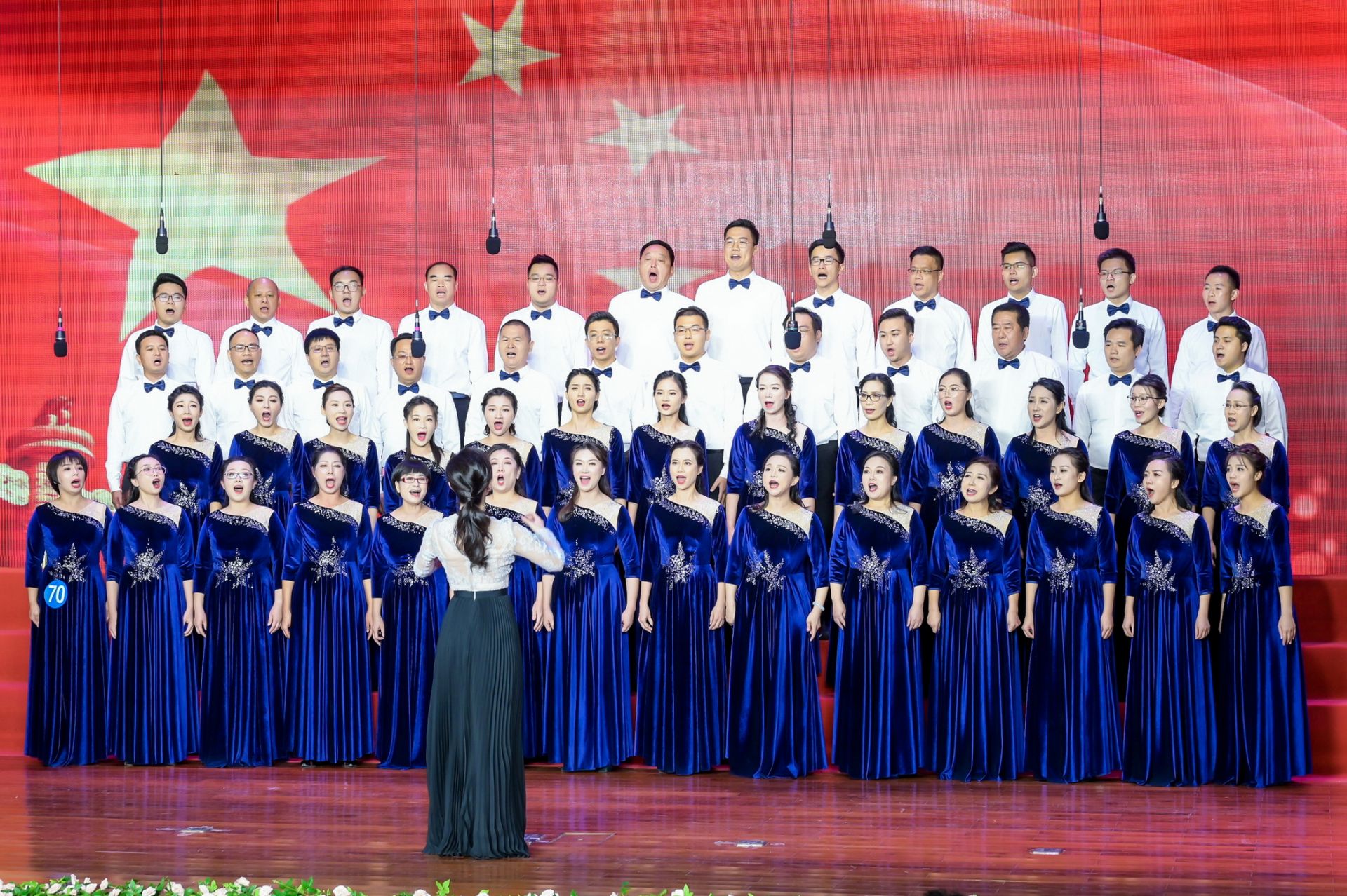 正在上传...
