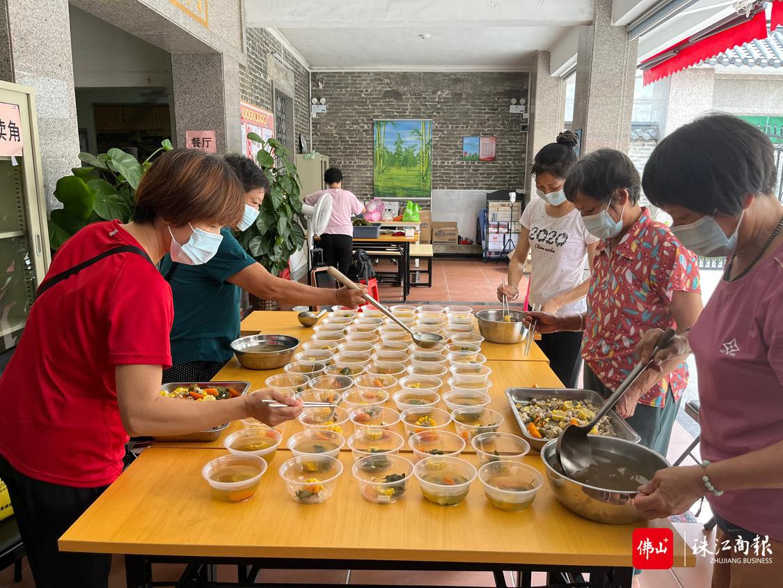 3.互助互爱，共享膳食时光-7.JPG