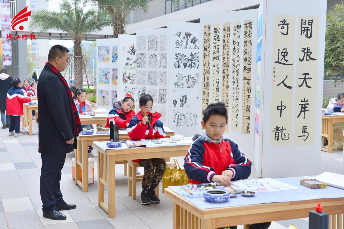 特色书法教育，增强学生文化自信。.JPG