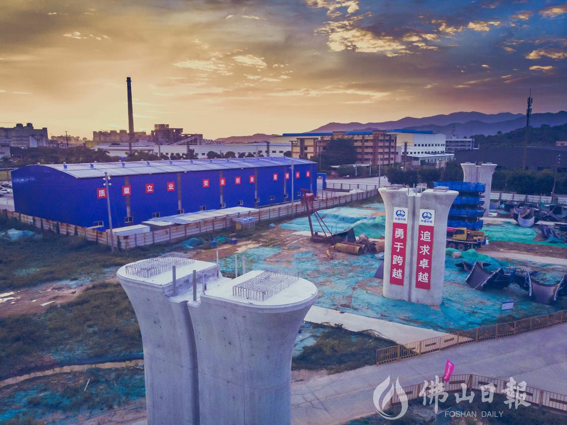高明站施工现场.jpg