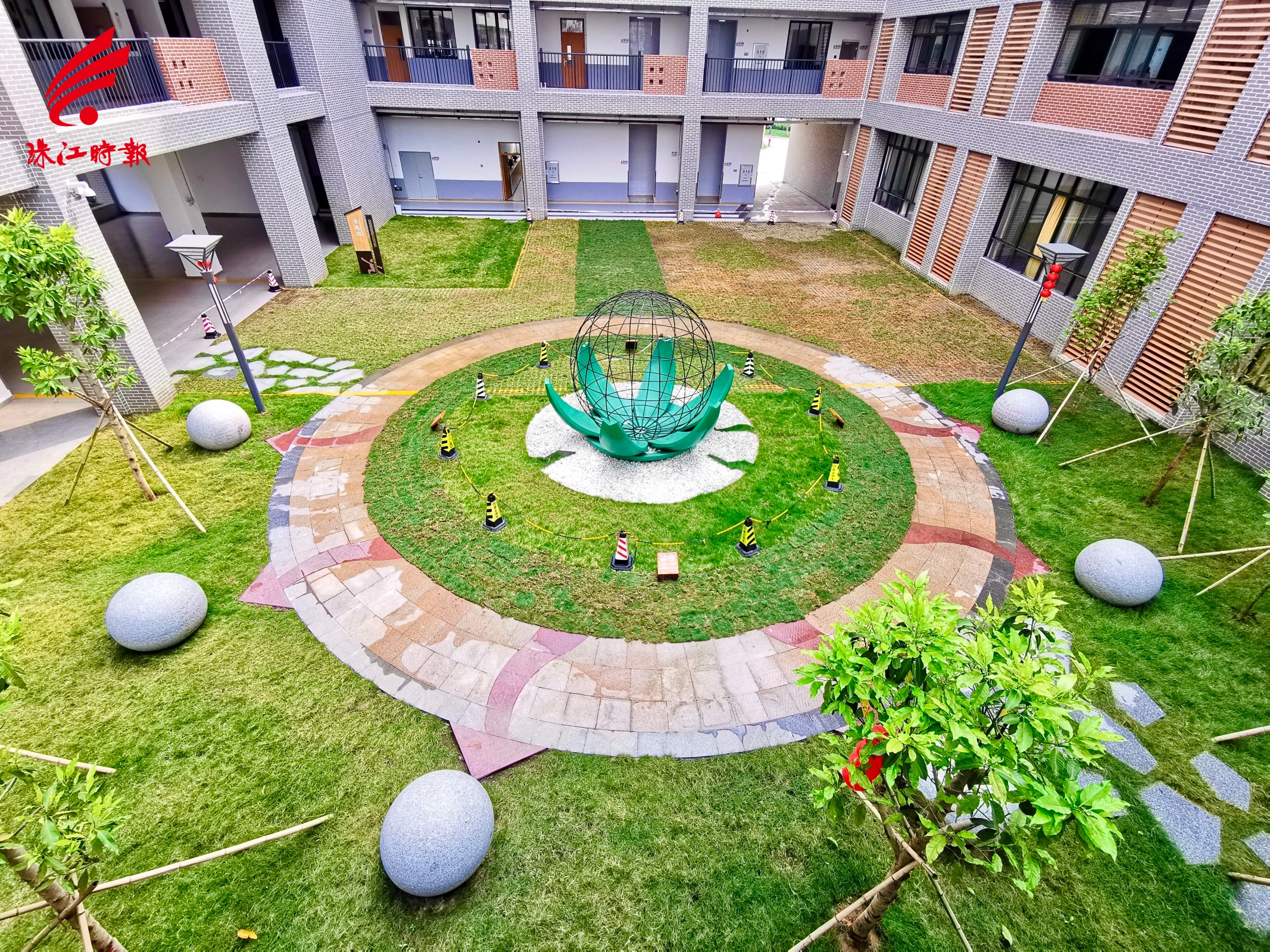 平洲中心小学新校区优美的校园环境