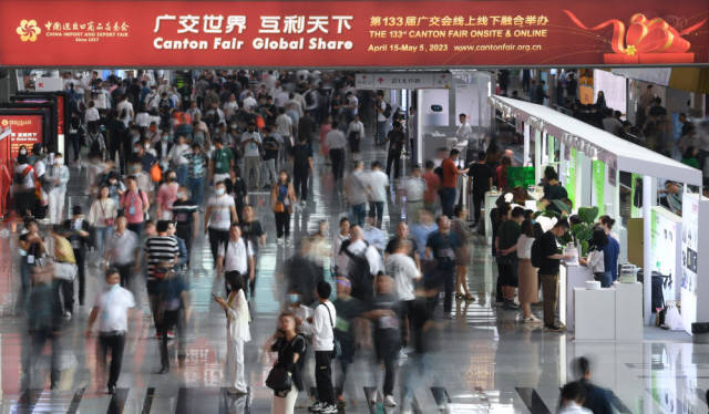 这是4月15日拍摄的广交会现场。新华社记者 邓华 摄