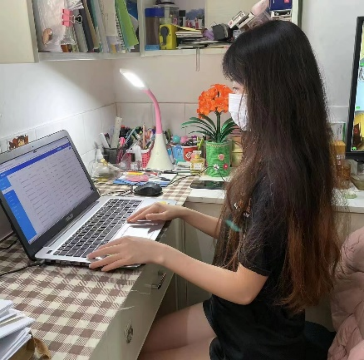 正在上传...