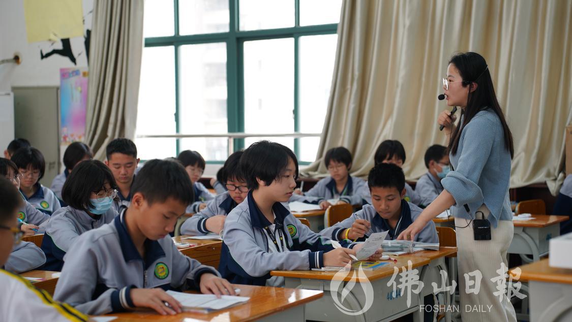图为沧江中学英语教研课。佛山日报记者具宣(4464857)-20230316082929.JPG
