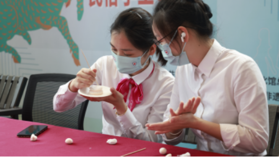 正在上传...