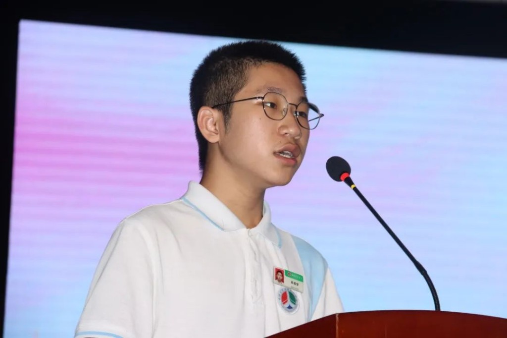 北滘中学迎来初中科创班毕业典礼,校长寄望学子"为社会进步作出北中