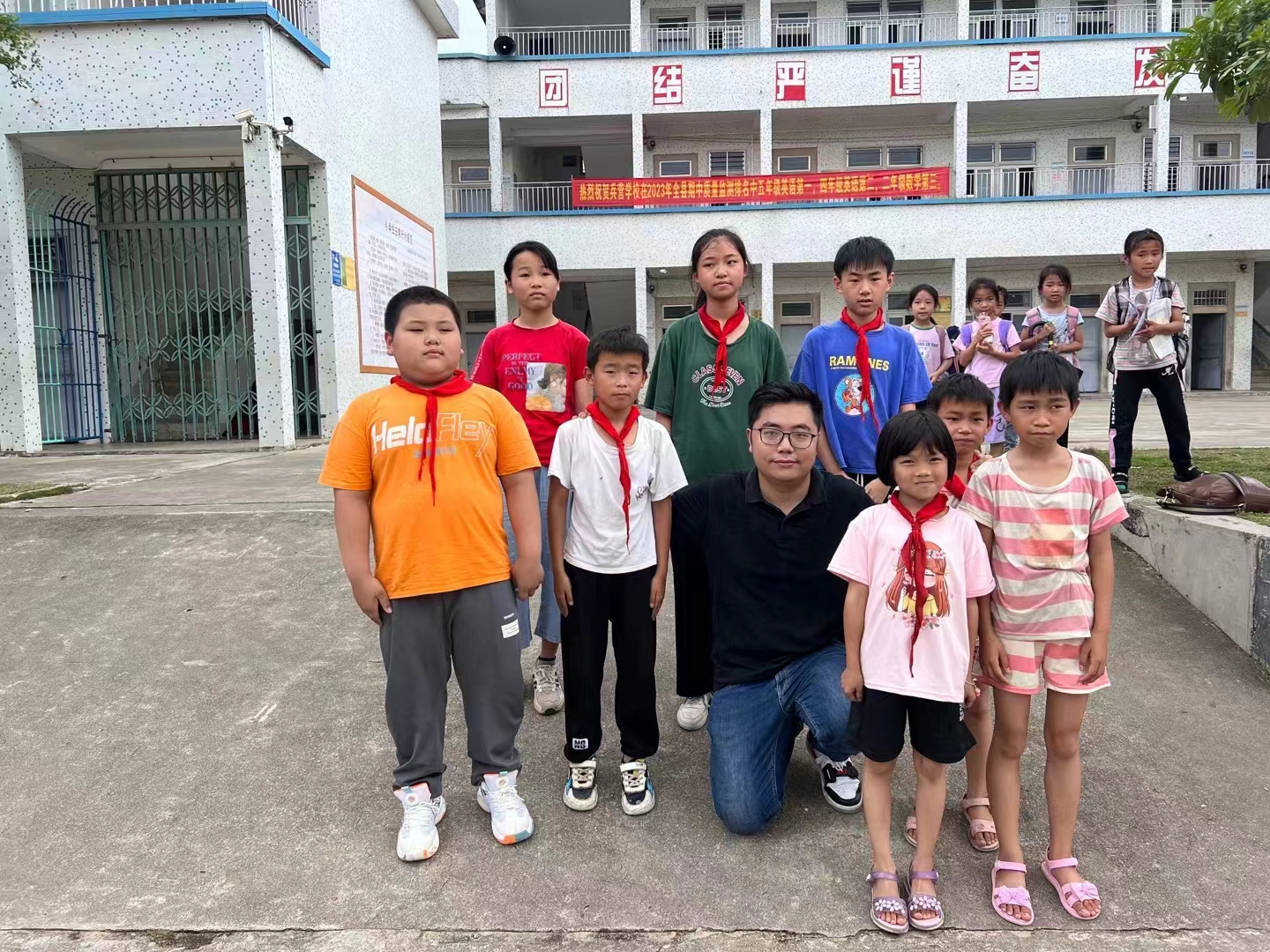 毕业季·莞故事①|同梦教育创始人沈聪：“无奈”地邂逅一份幸运