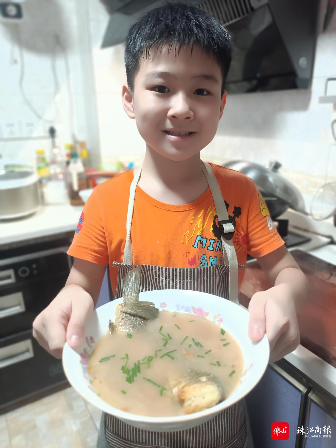 三7 屈文杰.jpg
