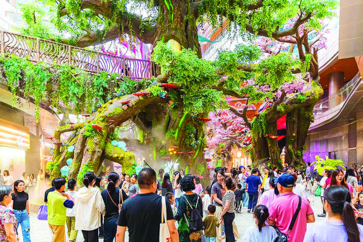 港惠三期罗浮里开业后人气旺。图片来源:惠州东江图片社 港惠三期罗浮里开业后人气旺。图片来源:惠州东江图片社
