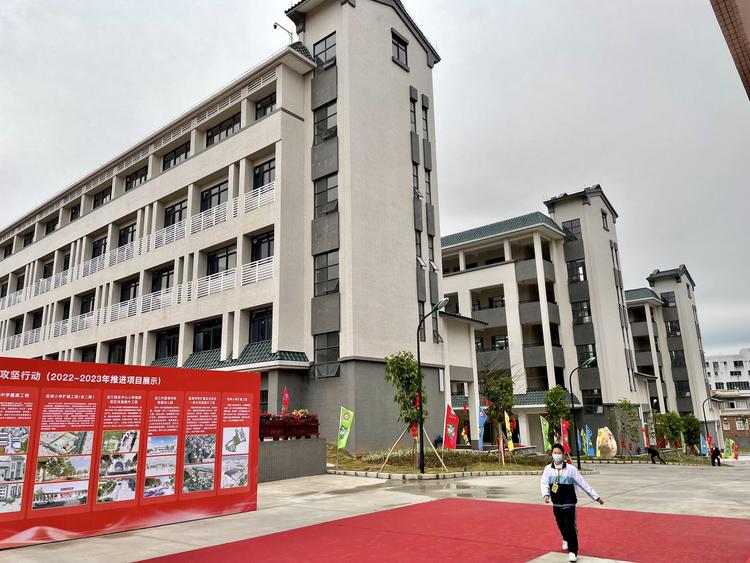 龙山中学丰华中学新校园启用龙江落实四好工程显成效顺德开学季