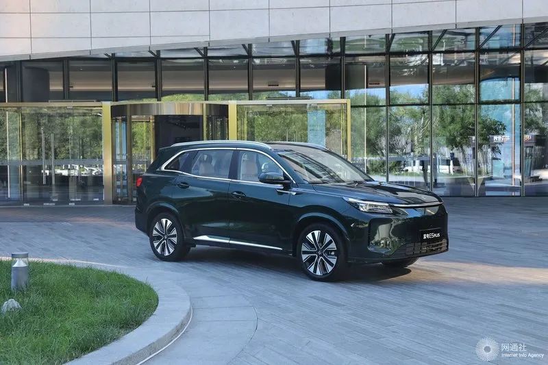 蓝电E5 PLUS上市 限时综合补贴价7.98万元起-图3