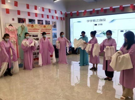 正在上传...