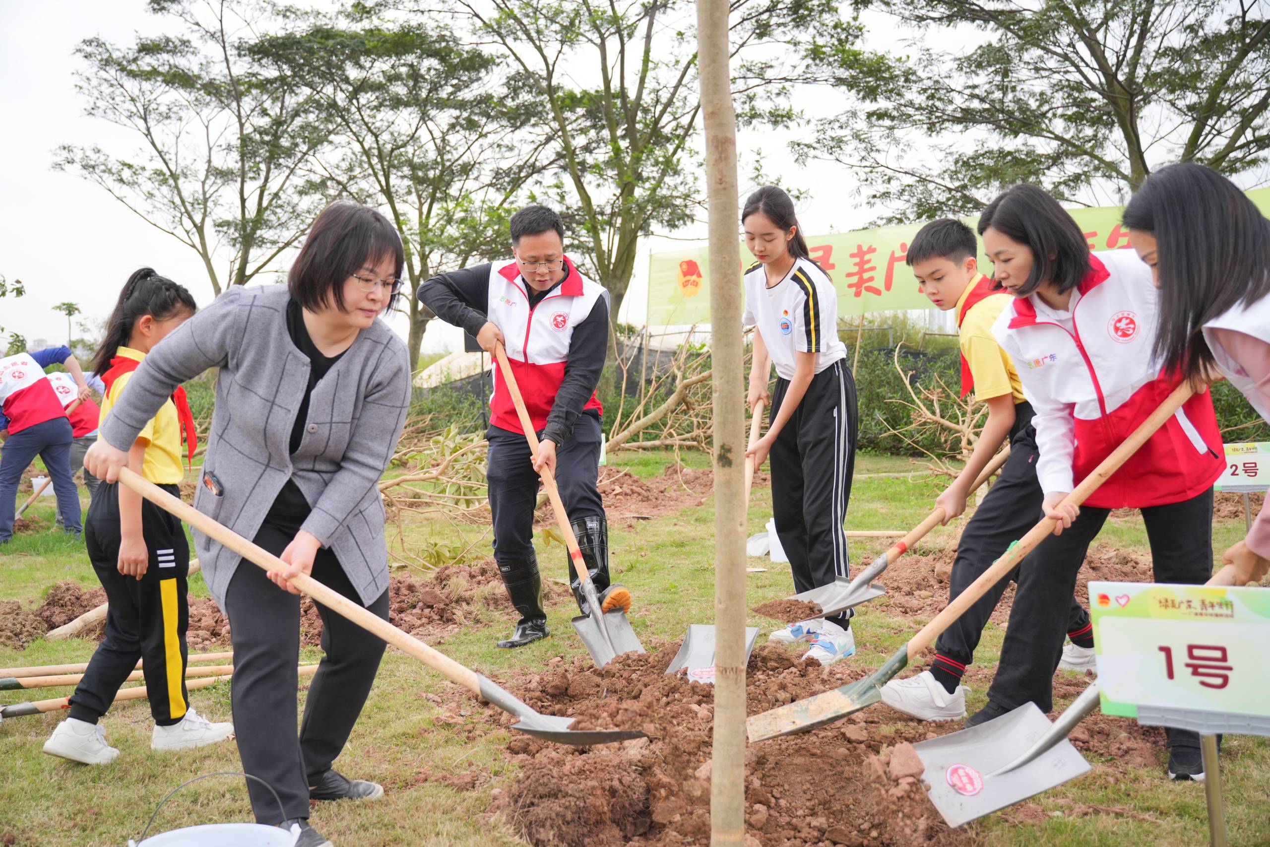 共植广佛青年林.jpg