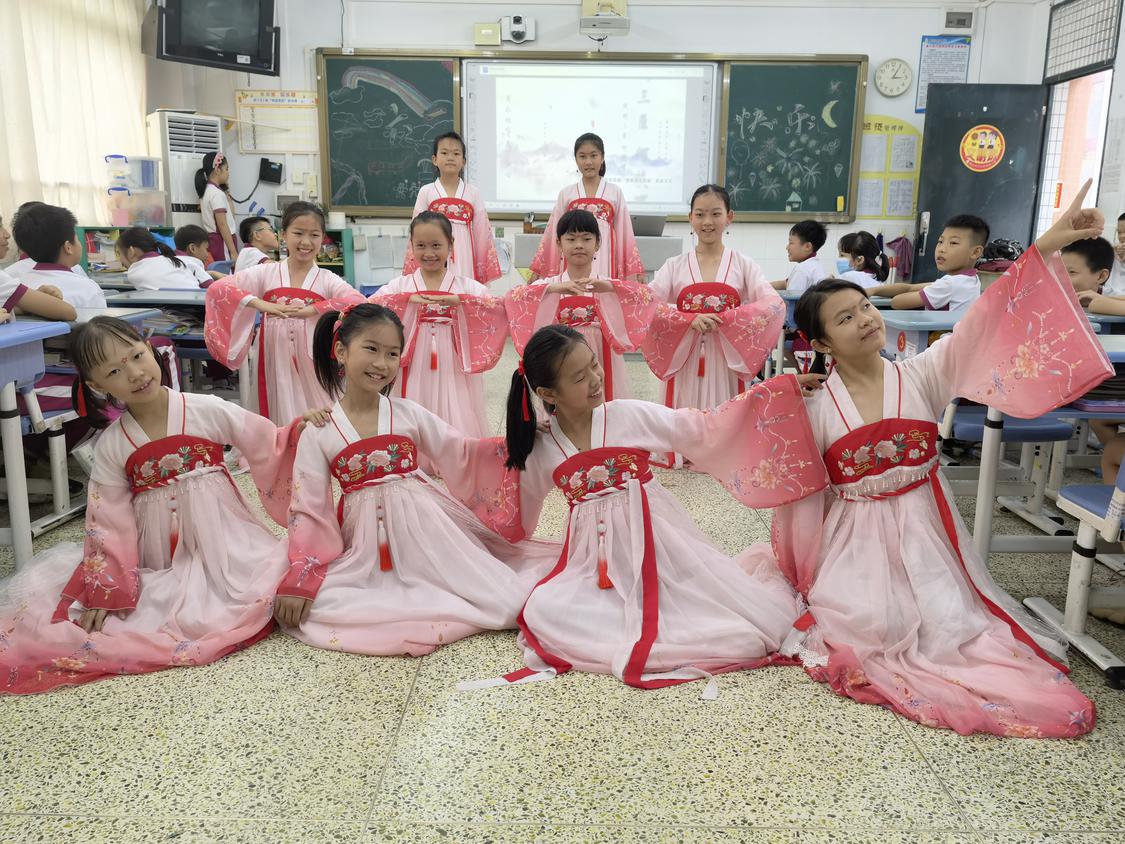 实验小学.jpg